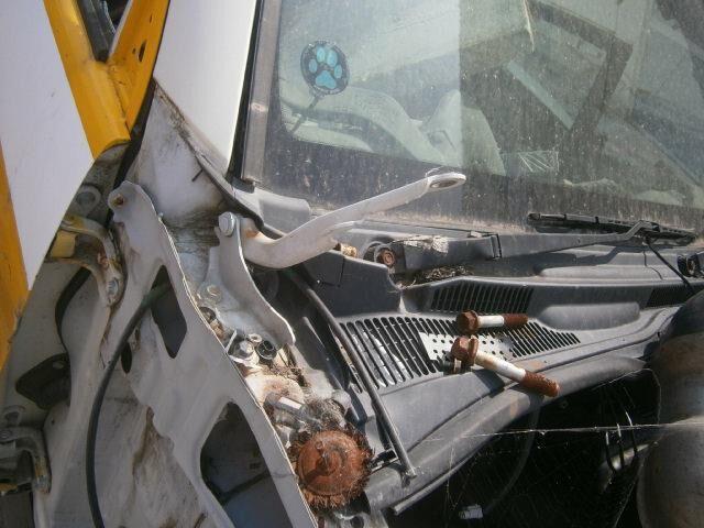 Решетка под лобовое стекло Тойота Хайлюкс Сурф в Тихорецке 29486